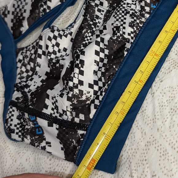 The Chestee Barbella Kandace S reversible peacock  keyhole front halter lift bra - Picture 5 of 6